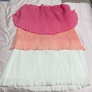 Strapless semi formal cocktail dress. Size XL, no tag for the brand.